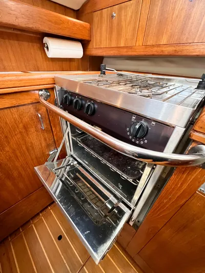 Anticipation Too Yacht Photos Pics 