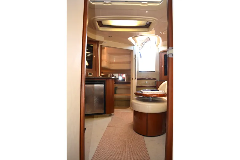 Knot On Call Yacht Photos Pics Luxurious interior of 2007 Sea Ray 44 Sundancer yacht with modern amenities.
