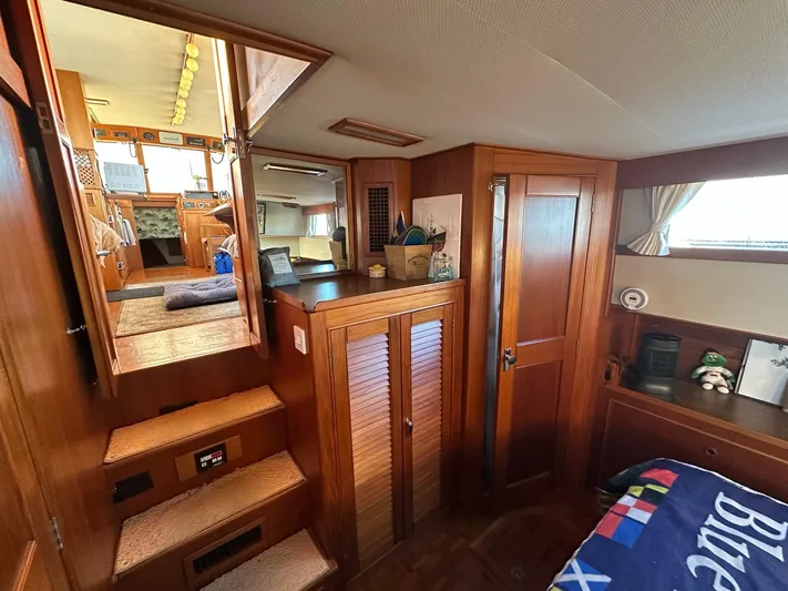 Blue Moon Yacht Photos Pics 