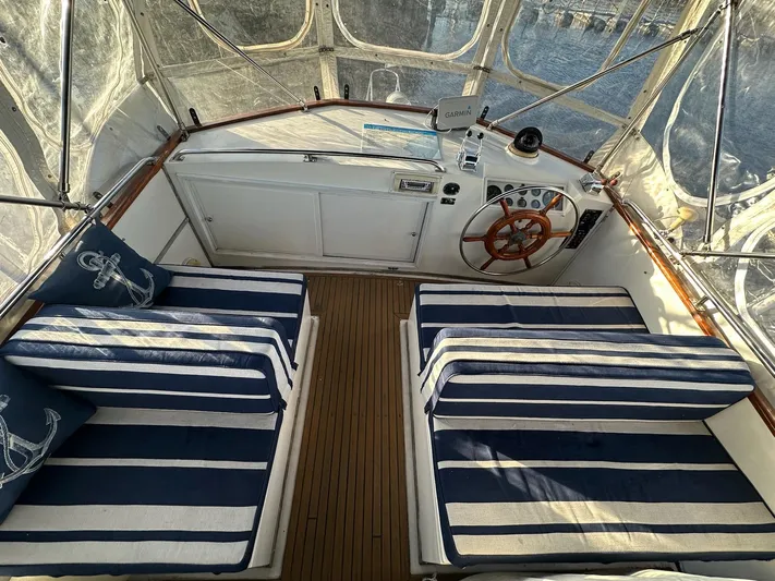 Blue Moon Yacht Photos Pics 