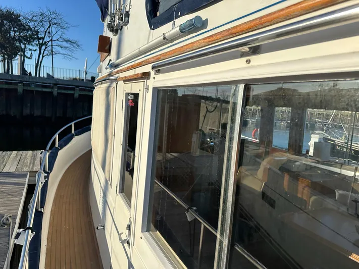 Blue Moon Yacht Photos Pics 