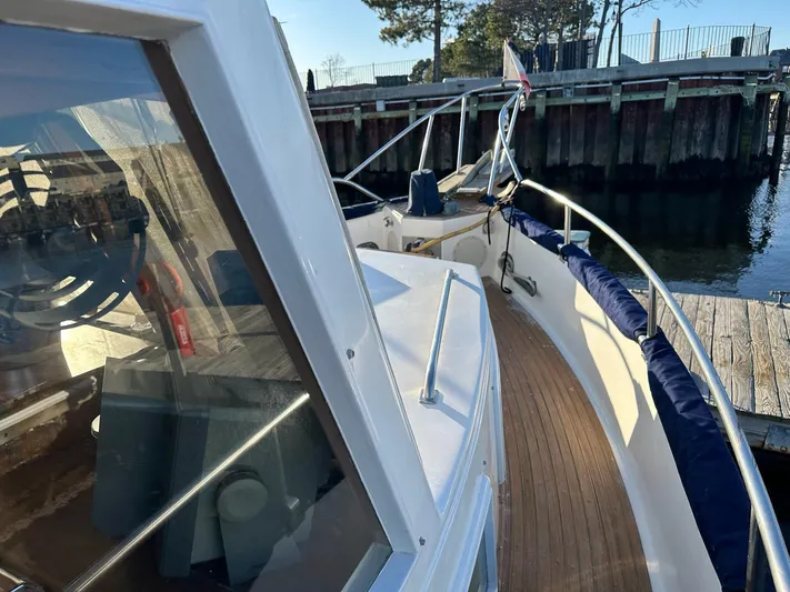 Blue Moon Yacht Photos Pics 