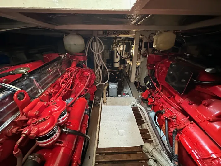 Blue Moon Yacht Photos Pics 