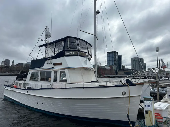 Blue Moon Yacht Photos Pics 
