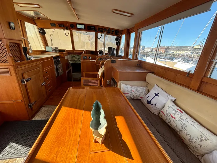 Blue Moon Yacht Photos Pics 