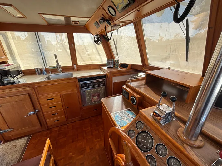 Blue Moon Yacht Photos Pics 