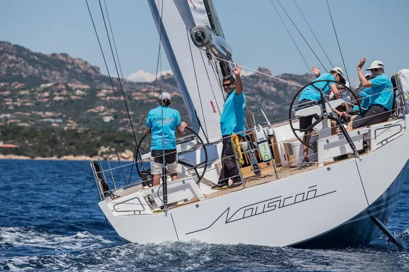 Nausicaä Yacht Photos Pics Sailors on a 2019 Solaris Yachts 55 enjoying a sunny day at sea.
