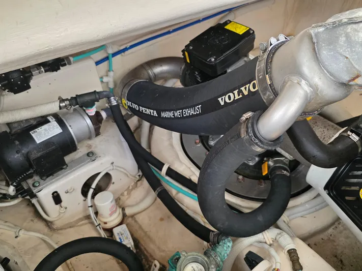 Faithful Yacht Photos Pics 