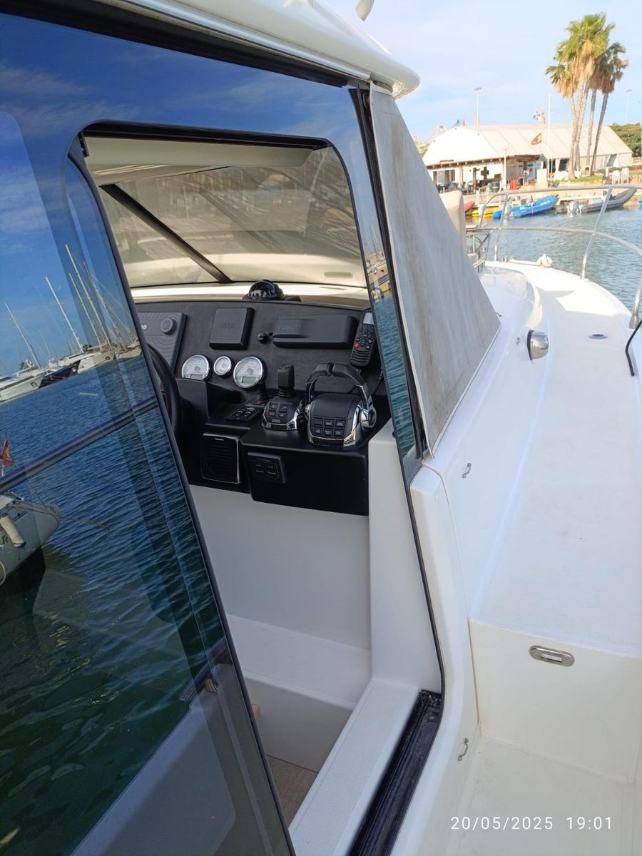 2017 Jeanneau 45 