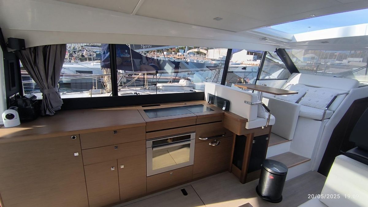 2017 Jeanneau 45 