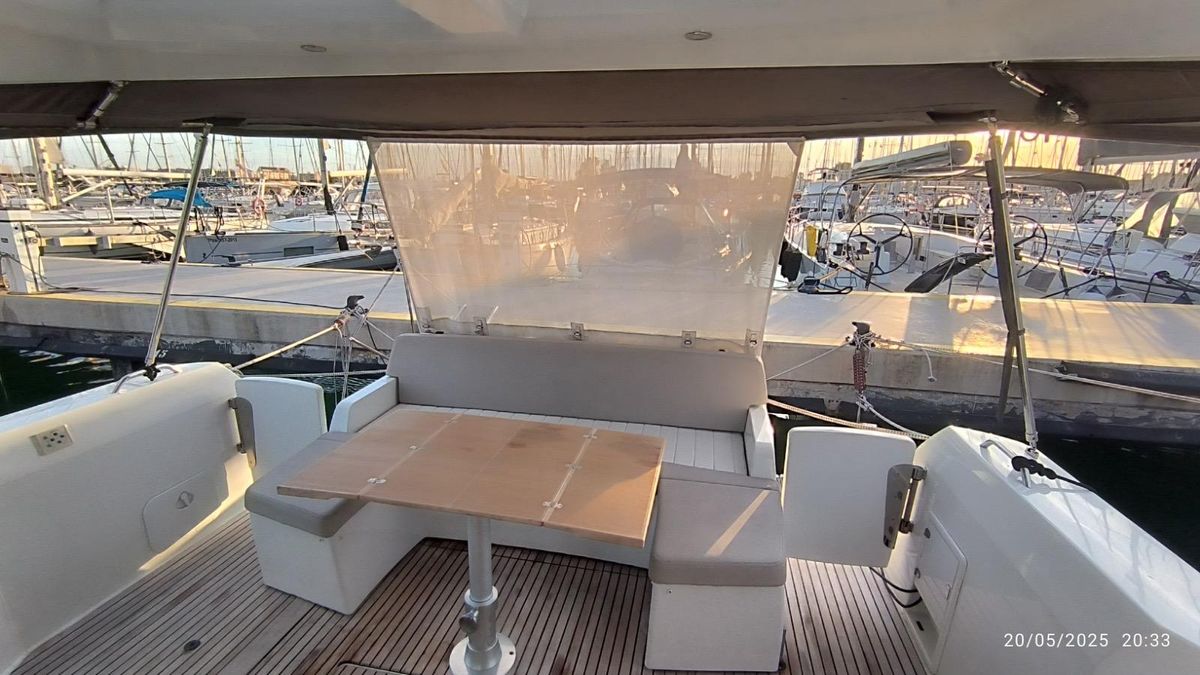 2017 Jeanneau 45 