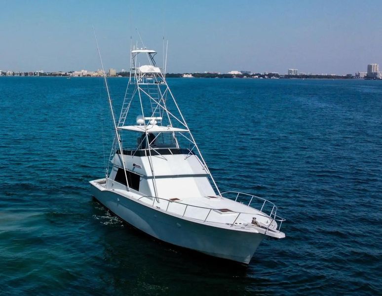 1985 Hatteras 52'