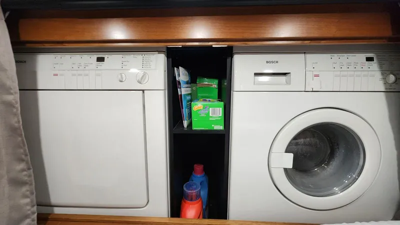 Knot Again Yacht Photos Pics 