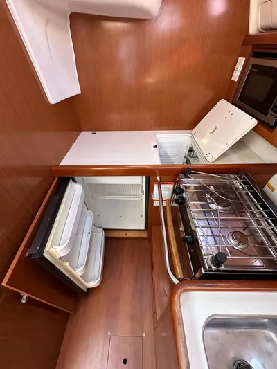 Shamrock Yacht Photos Pics 