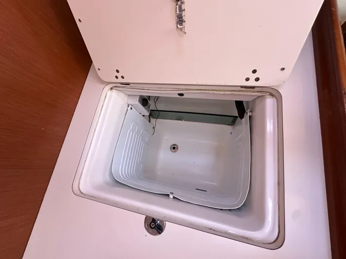 Shamrock Yacht Photos Pics 