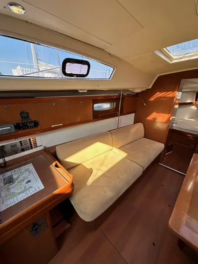 Shamrock Yacht Photos Pics 