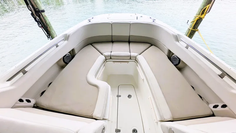 Boston Whaler 320 Vantage Twin 350 Merc Joystick Yacht Photos Pics 