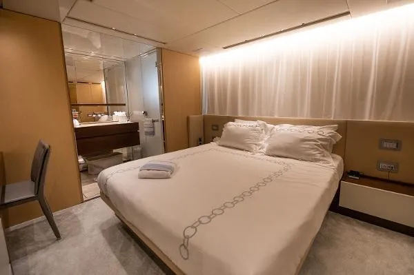 Ryen - Sl106/637 Yacht Photos Pics Luxurious bedroom interior on 2017 Sanlorenzo SL106 yacht, featuring elegant design and modern amenities.