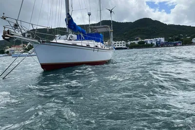 Island Packet 31
