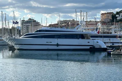 1996 Mondomarine 30 M