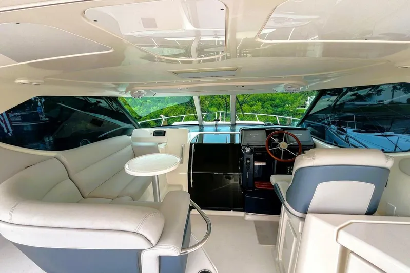  Yacht Photos Pics 2007 Tiara 3900 Sovran yacht interior with plush seating and modern helm.