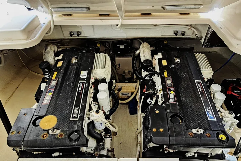  Yacht Photos Pics Engine room of 2007 Tiara Yachts 3900 Sovran with dual Volvo Penta engines.