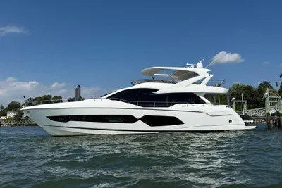 Sunseeker 76 Yacht