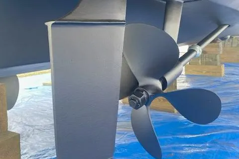 Full Deck Yacht Photos Pics Propeller and rudder of 2008 Sea Ray 44 Sedan Bridge on dry dock.