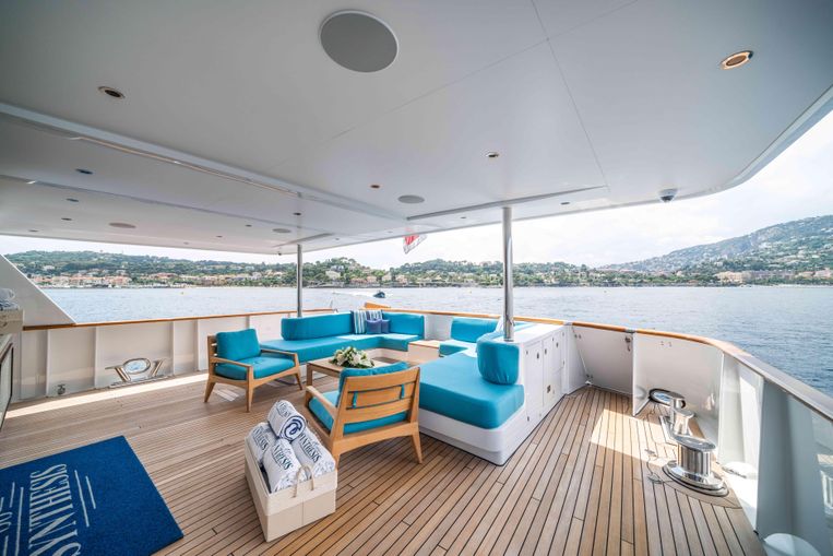 1982-137-2-feadship-42m