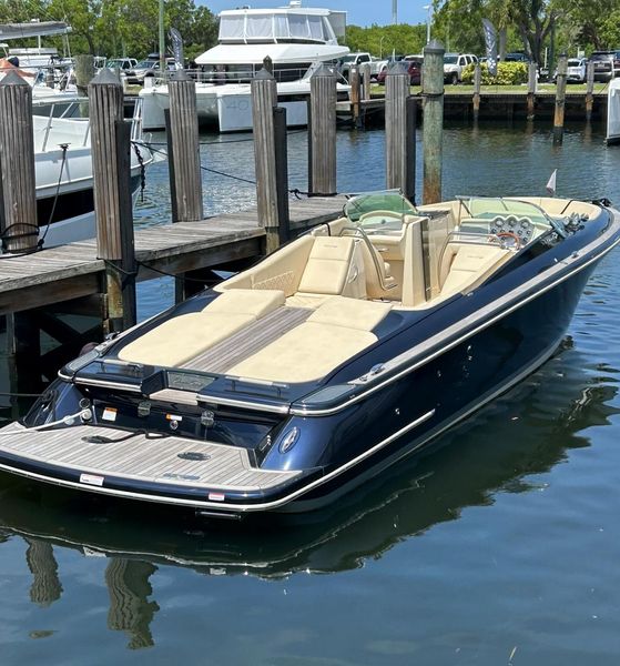 2018 Chris-Craft 34 Launch