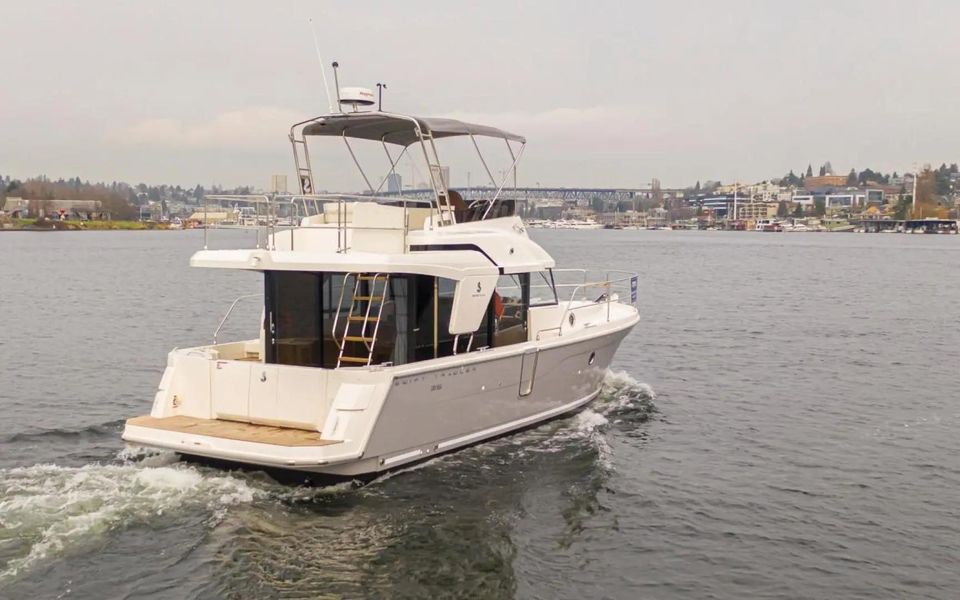 2023 Beneteau 35'