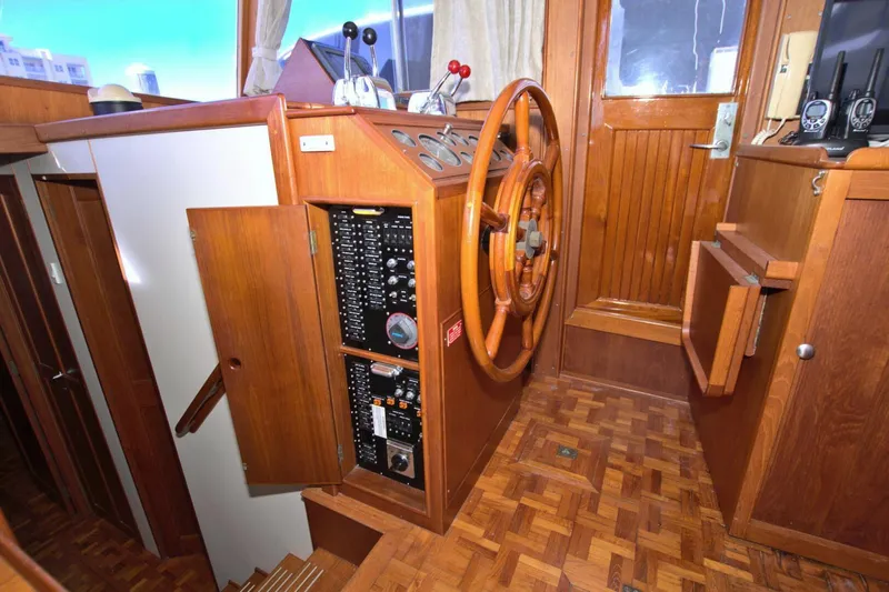 Magic Yacht Photos Pics 