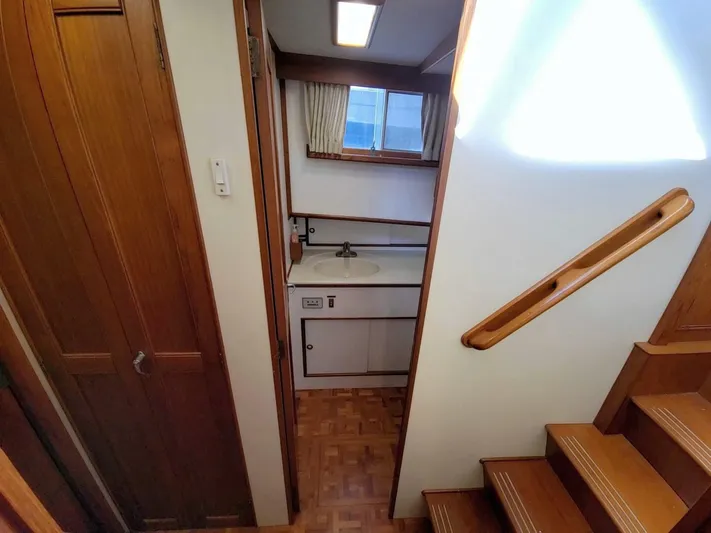 Magic Yacht Photos Pics 