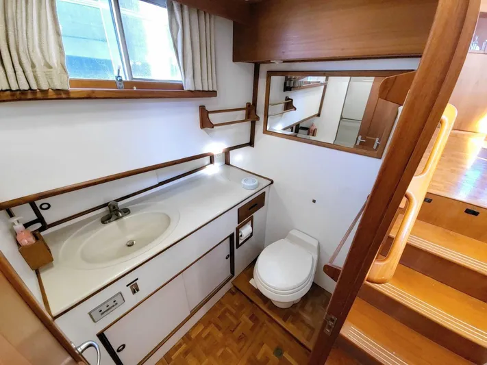 Magic Yacht Photos Pics 