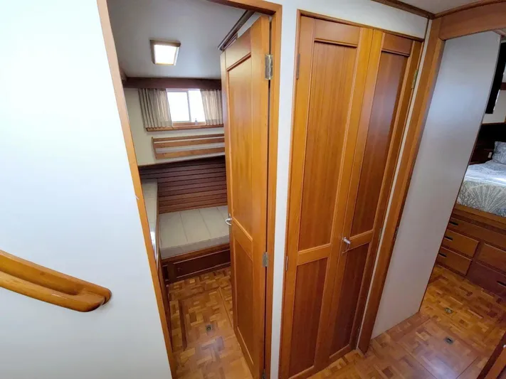 Magic Yacht Photos Pics 