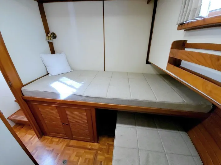 Magic Yacht Photos Pics 