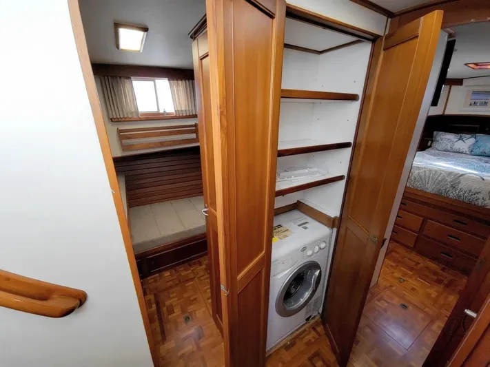 Magic Yacht Photos Pics 