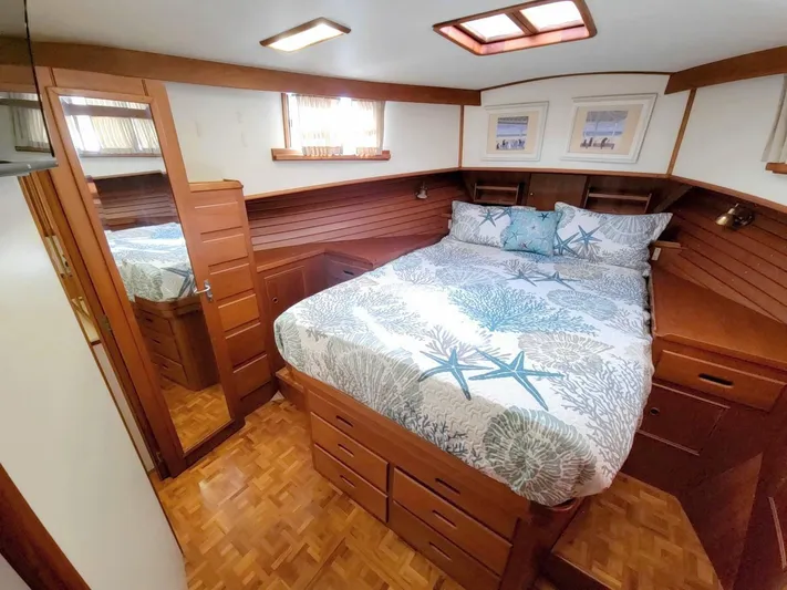 Magic Yacht Photos Pics 