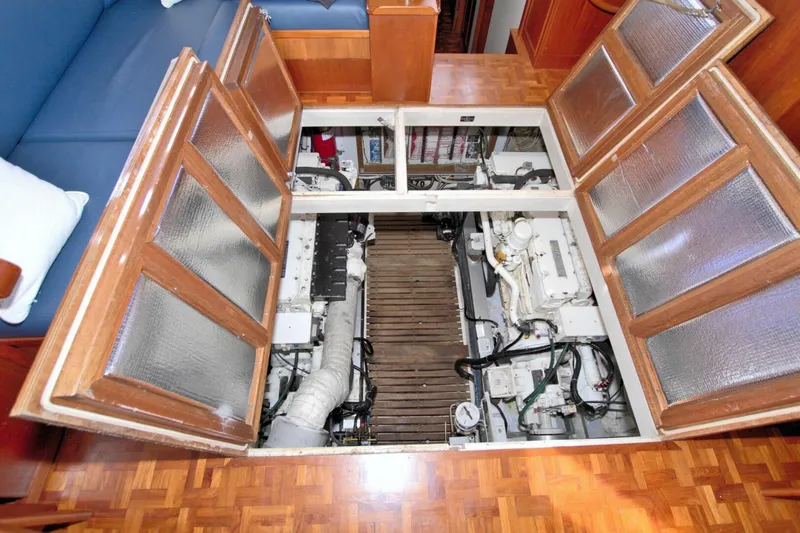 Magic Yacht Photos Pics 