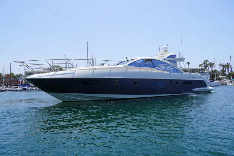 Slingshot Yacht Photos Pics 