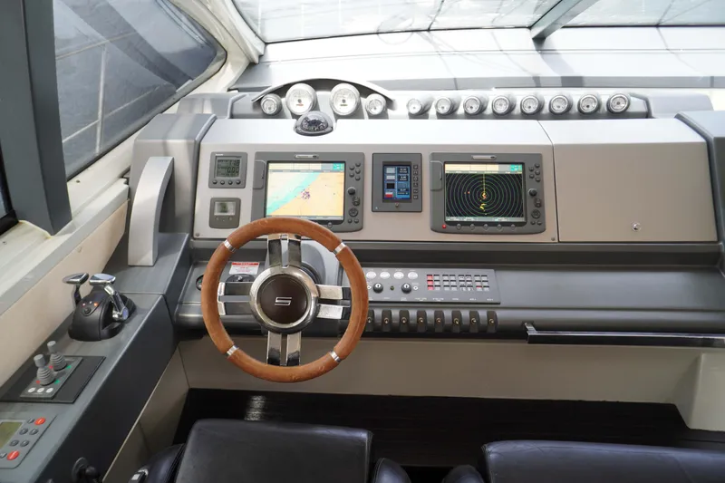 Slingshot Yacht Photos Pics 