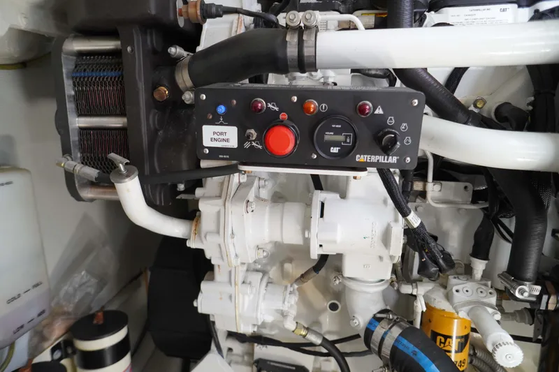 Slingshot Yacht Photos Pics 