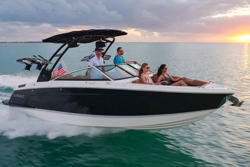  Yacht Photos Pics Manufacturer Provided Image