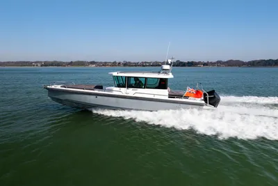 2020 Axopar 28 Cabin