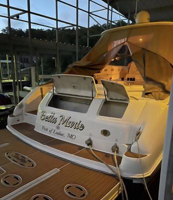 Yacht