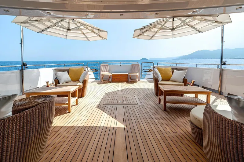 Baron Trenck Yacht Photos Pics Luxurious Eurocraft SUPERYACHT 43.5 deck with elegant seating and ocean view, 2011 model.