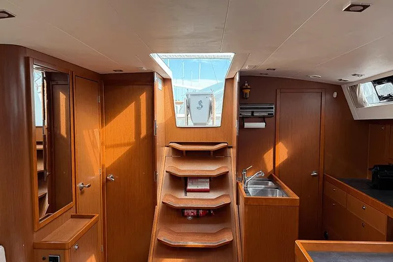  Yacht Photos Pics Beneteau Oceanis 48 2015