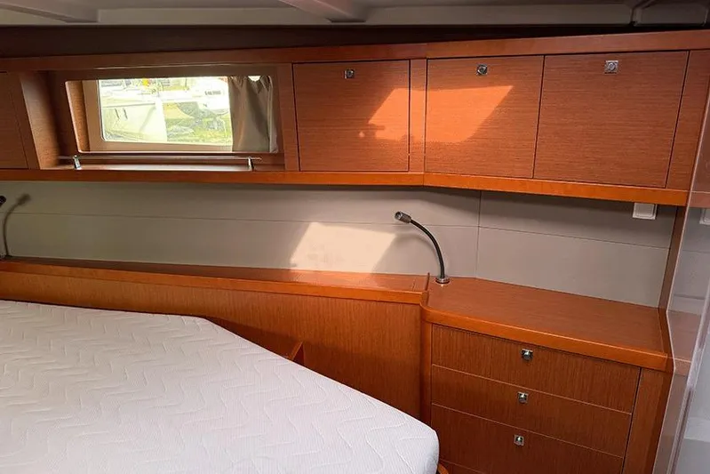  Yacht Photos Pics Beneteau Oceanis 48 2015