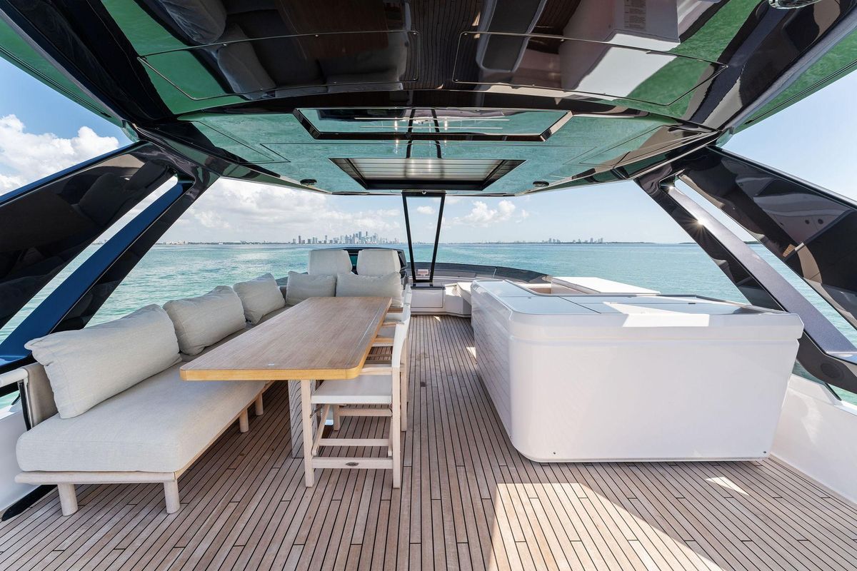 2023 Ferretti Yachts 78 