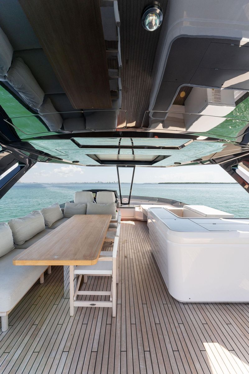 2023 Ferretti Yachts 78 